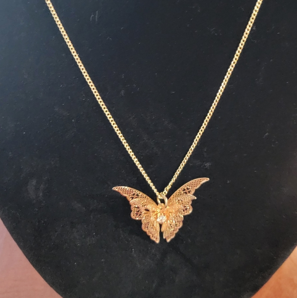 NWT 18kt YGP Filigree Zirconia Butterfly Necklace